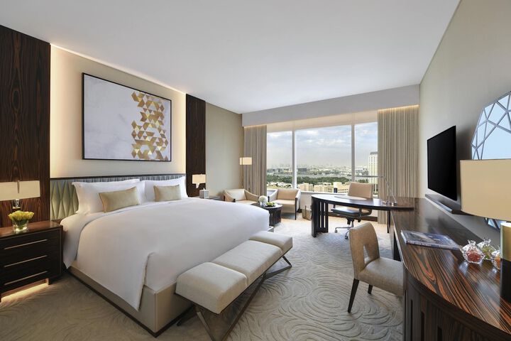 Room 42 of 310