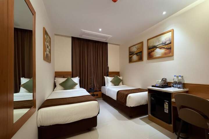 Room 14 of 24