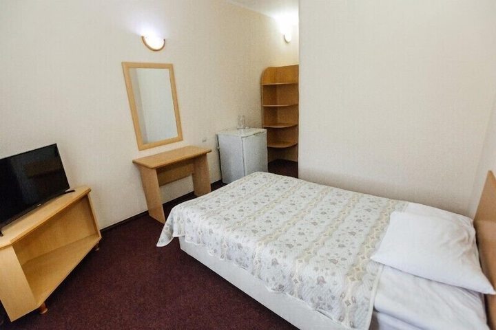 Room 5 of 44