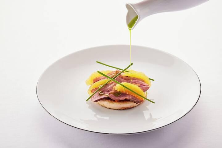 Dining 142 of 158