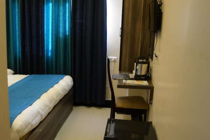 Room 22 of 57