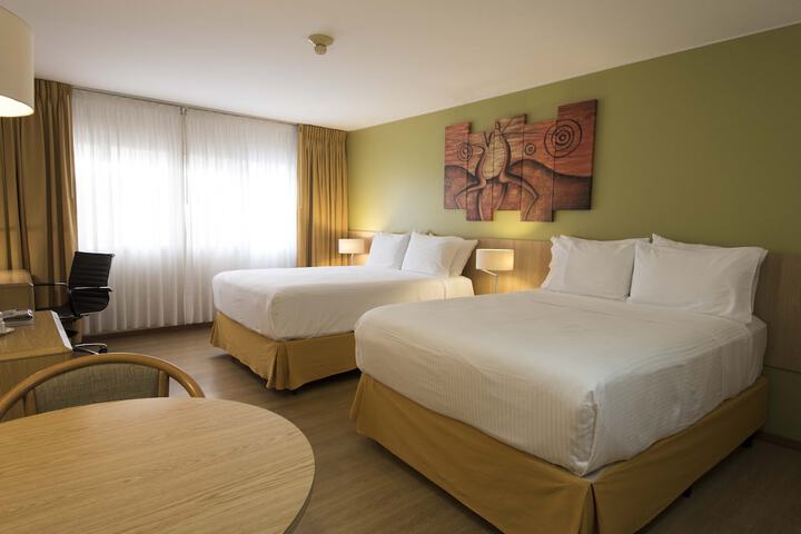 Room 37 of 125