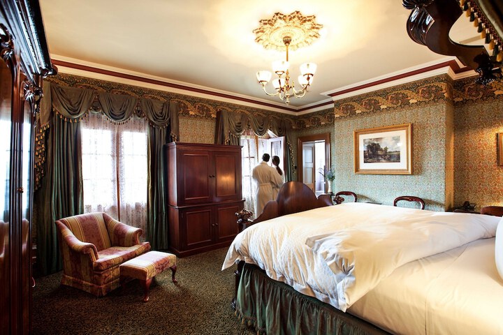 Room 5 of 70