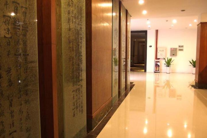 Photo 29