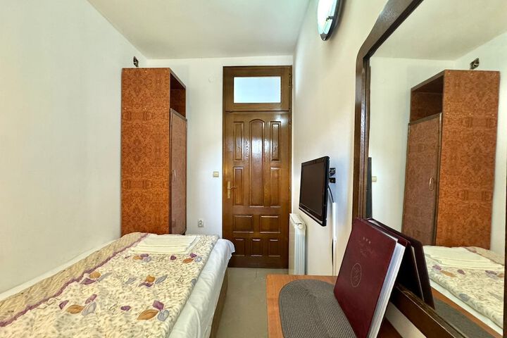 Room 39 of 85