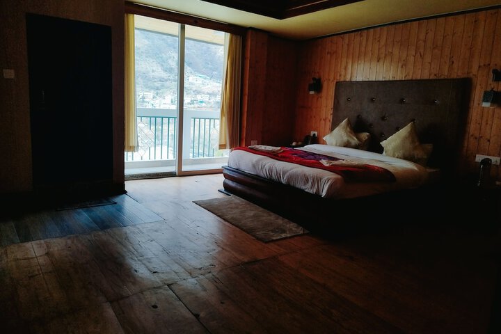 Room 34 of 46