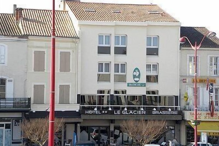 Hôtel Le Glacier in Villeneuve-sur-Lot