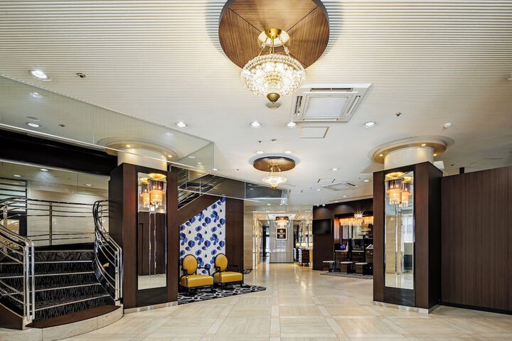 Hotel Lobby