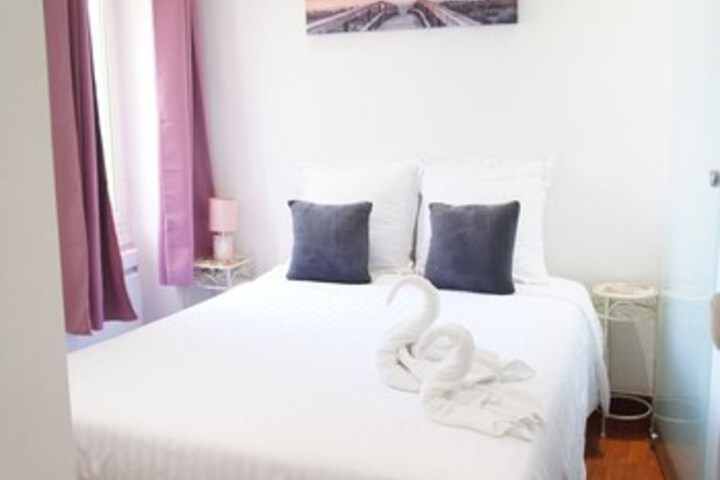 Room 10 of 41