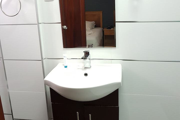 Room 17 of 35