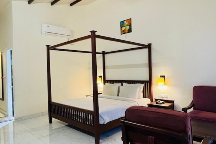 Room 6 of 26