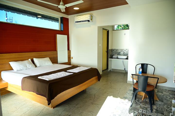 Room 19 of 40