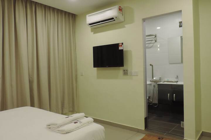 Room 9 of 51