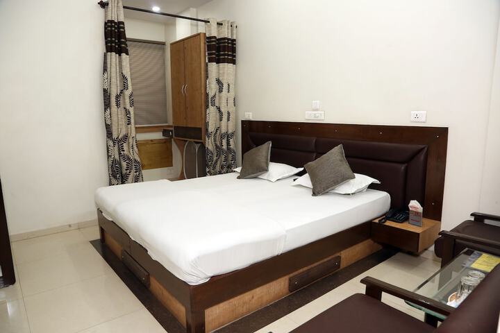 Room 30 of 56