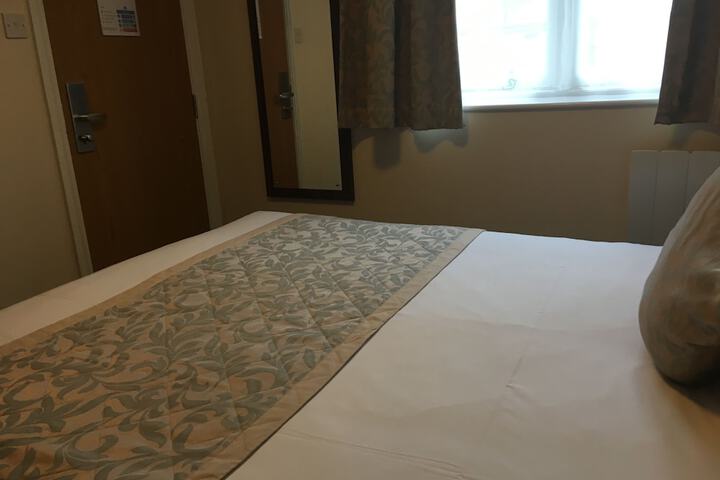 Room 7 of 46