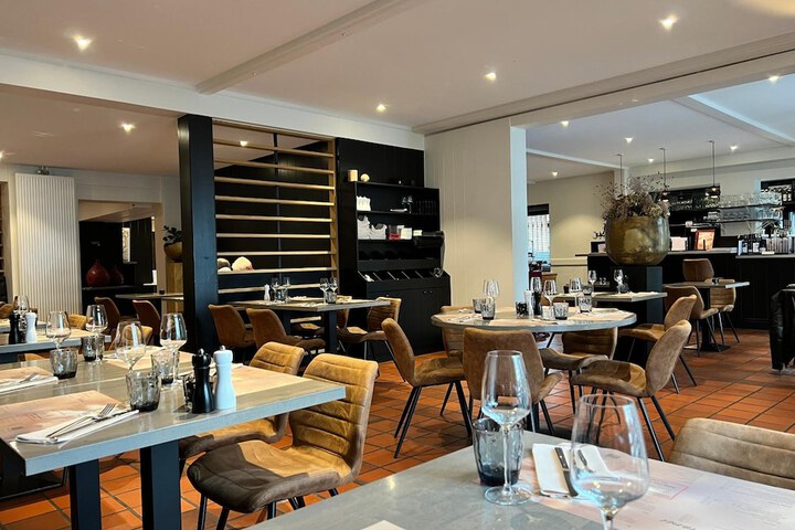 Dining Photos