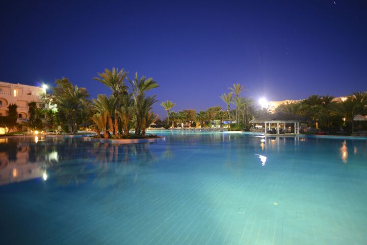 Pool 66 of 148