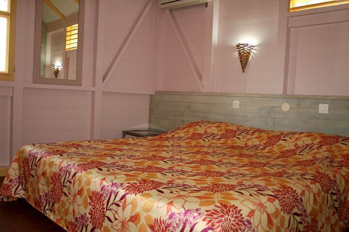 Room 8 of 38