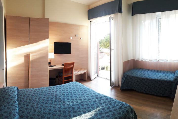Room 19 of 78