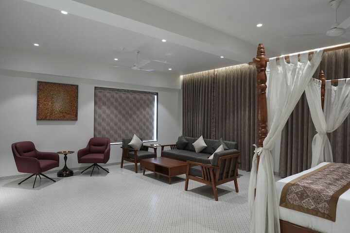 Room 25 of 70