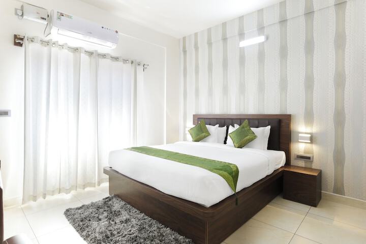 Room 27 of 63