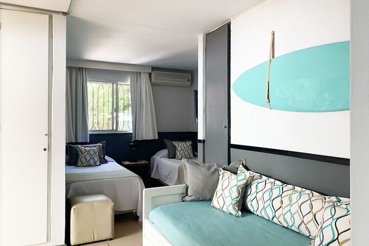 Room 8 of 27