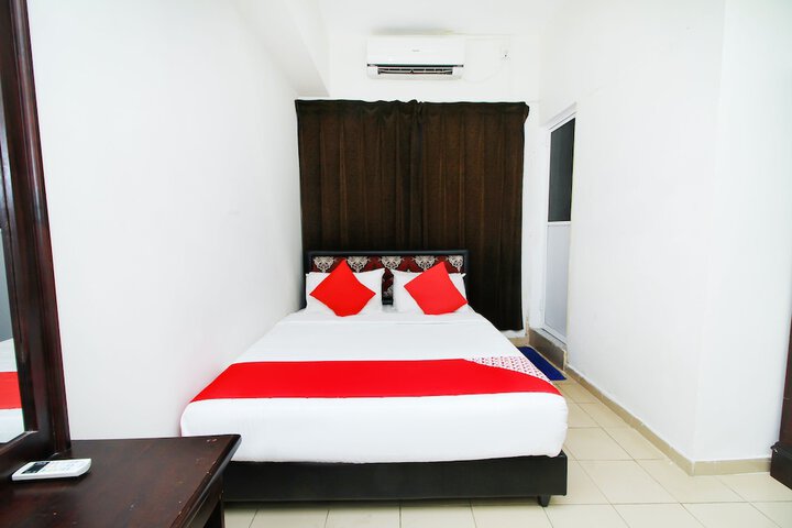 Room 41 of 70