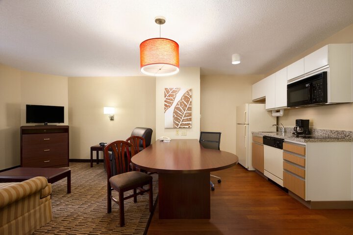 Room 21 of 35
