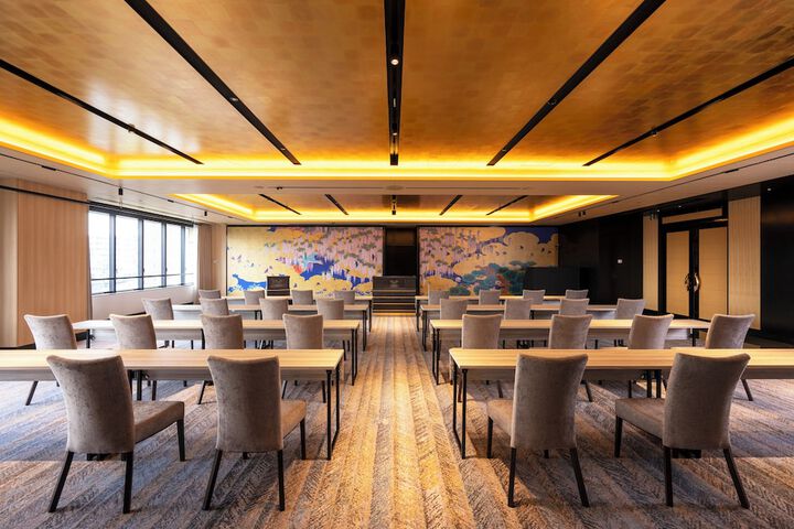 Ballroom/Hall 188 of 201