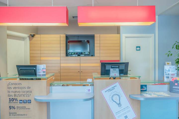 Check-in/check-out kiosk