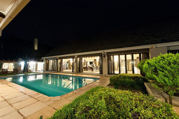 Hotel with Pool