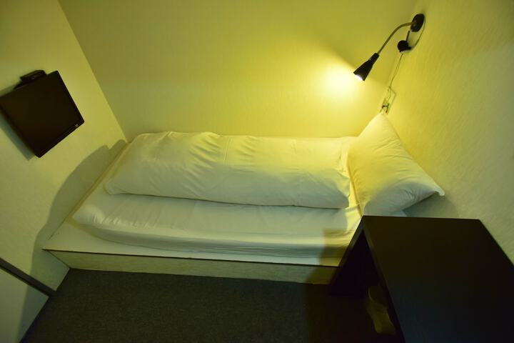 Room 11 of 47