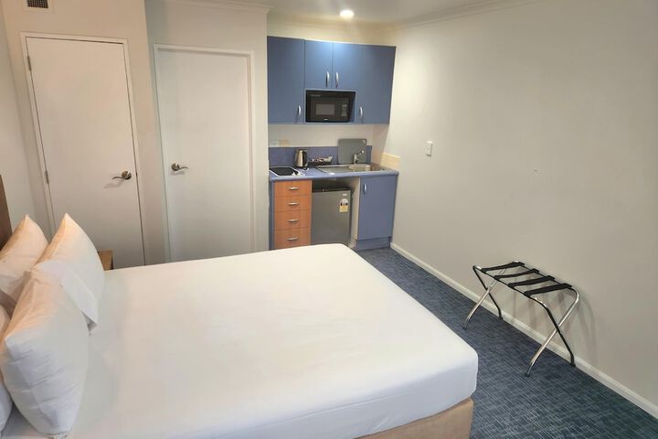 Room 9 of 47