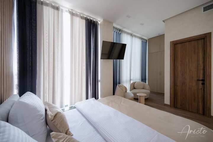 Room 14 of 22