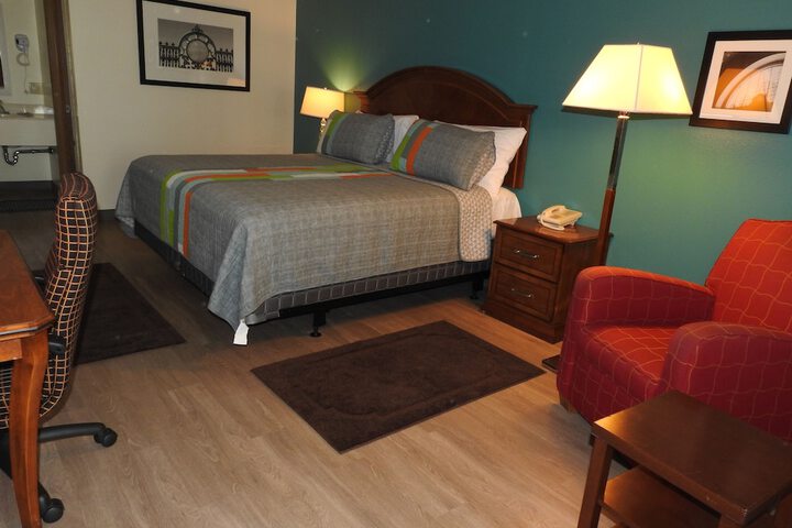 Room 23 of 46