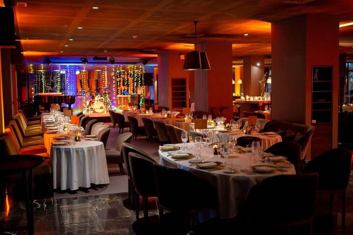 Dining 264 of 377
