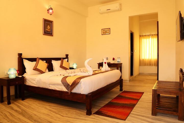 Room 10 of 26