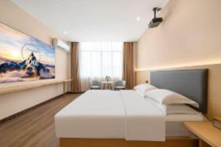 Room 21 of 23