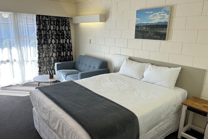 Room 18 of 75