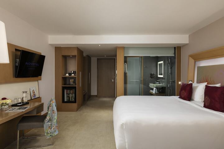 Room 19 of 167