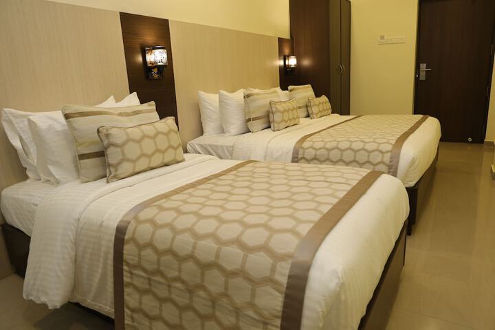 Room 12 of 43