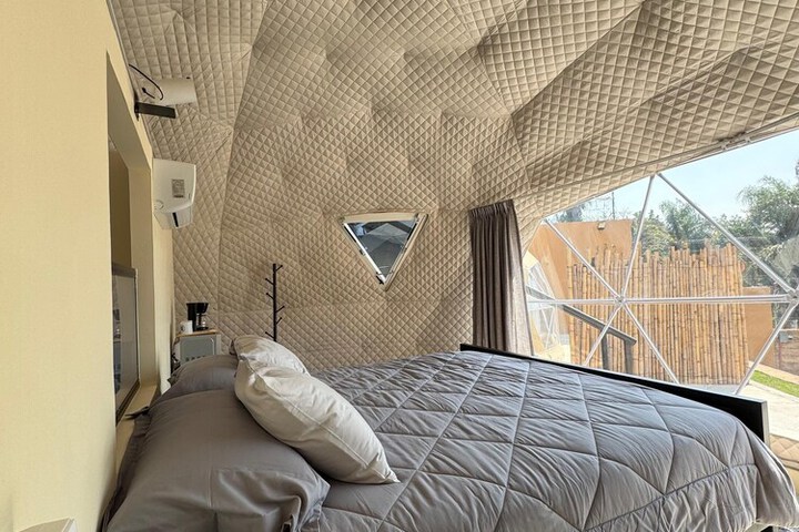 Room 21 of 77