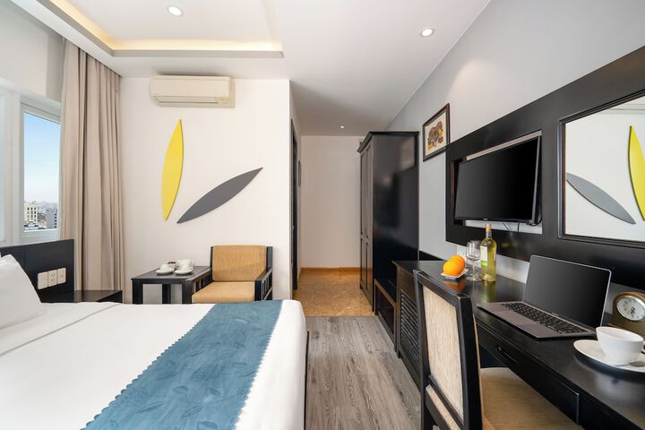 Room 34 of 89