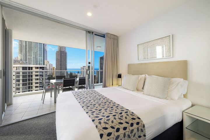 Room 25 of 171