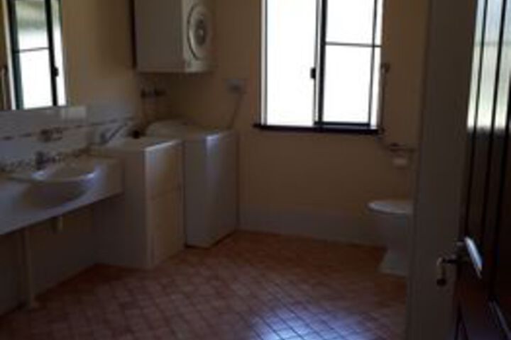 Room 2 of 36
