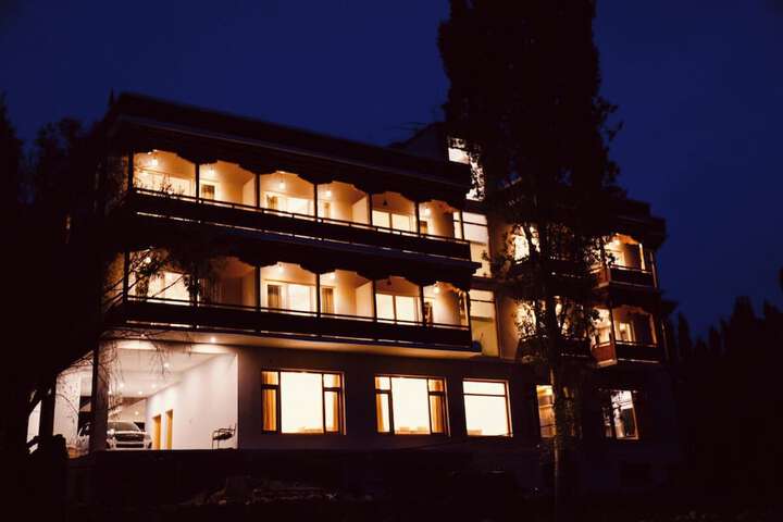 Hotel 37 of 40