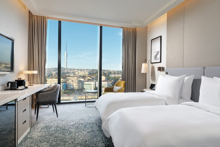 Room 48 of 107
