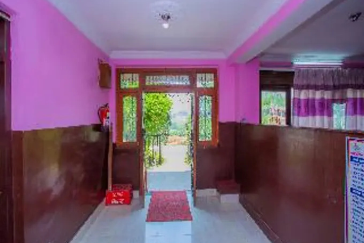 Room 7 of 10