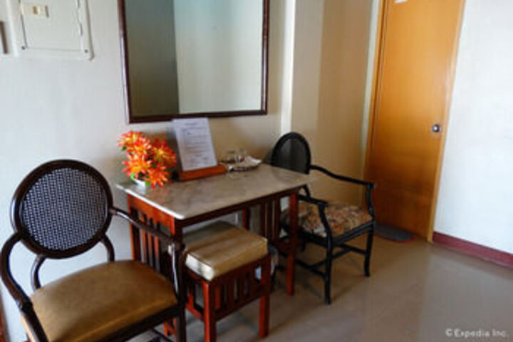 Room 26 of 34