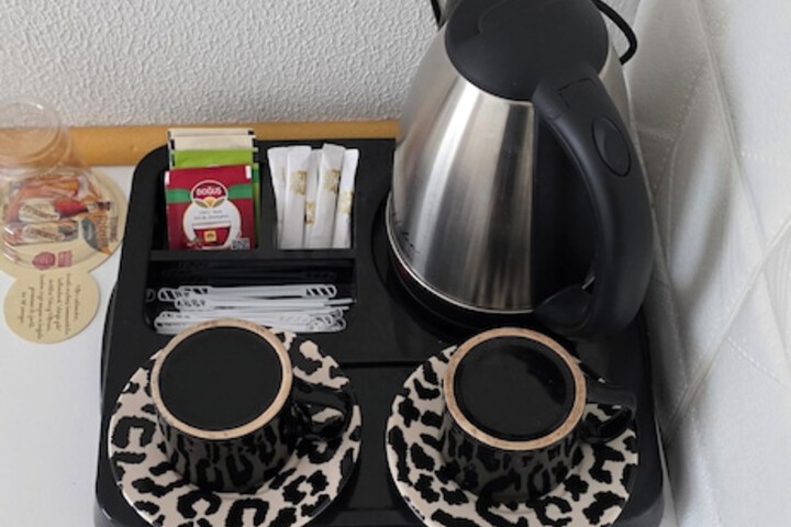 Breakfast/Coffee Service 65 of 107